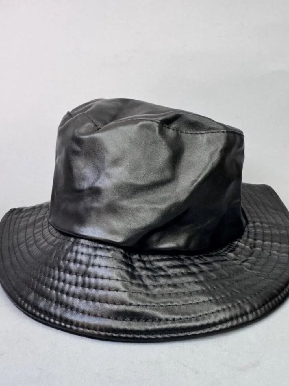 Reversible Black Bucket Hat – Faux Leather & Cotton